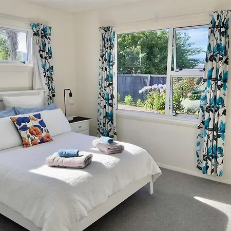 Central Garden Guest House Motueka Exterior photo