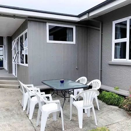 Central Garden Guest House Motueka Exterior photo