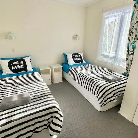 Central Garden Guest House Motueka Exterior photo
